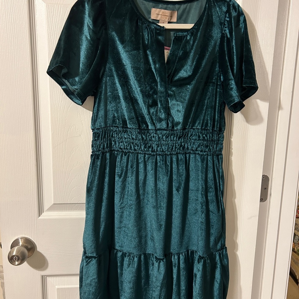 NWT Dark Green velvety dress - Picture 1 of 8